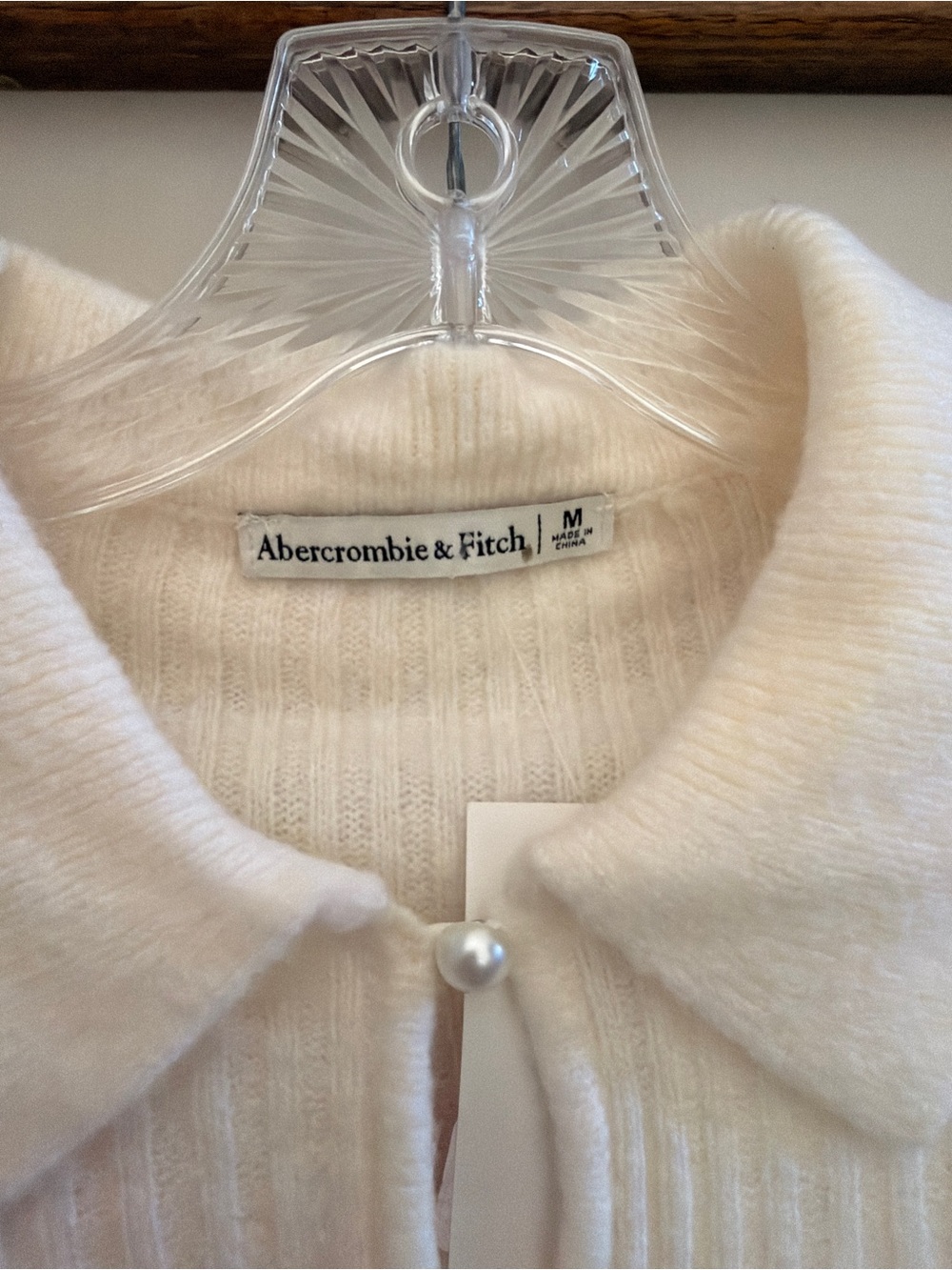 NWT Abercrombie & Fitch Cream Collared Ribbed Pearl Button Cardigan | M - Picture 6 of 10